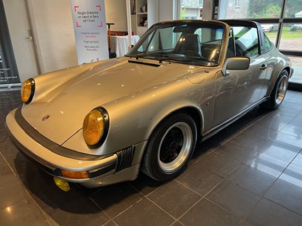 Porsche 911 S Targa